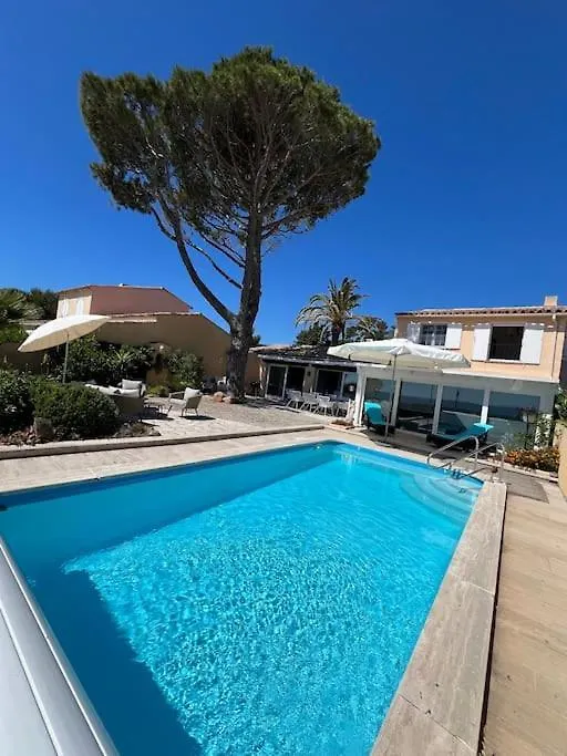 Holiday home -Maisondelaplage83-Beachhouse With Pool- Roquebrune-sur-Argens France