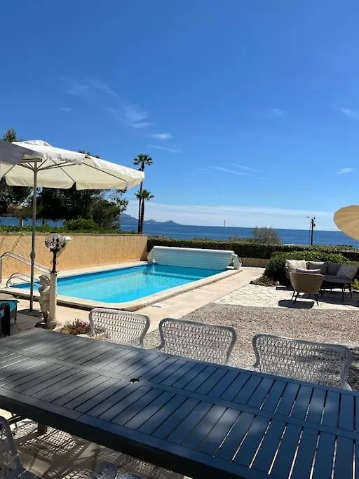 Holiday home -Maisondelaplage83-Beachhouse With Pool- Roquebrune-sur-Argens