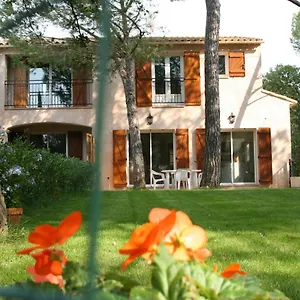 Hébergement de vacances Location Et, Roquebrune-sur Argens