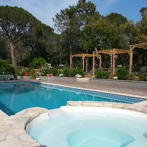 Hébergement de vacances Les Les Mayombes, Roquebrune-sur Argens