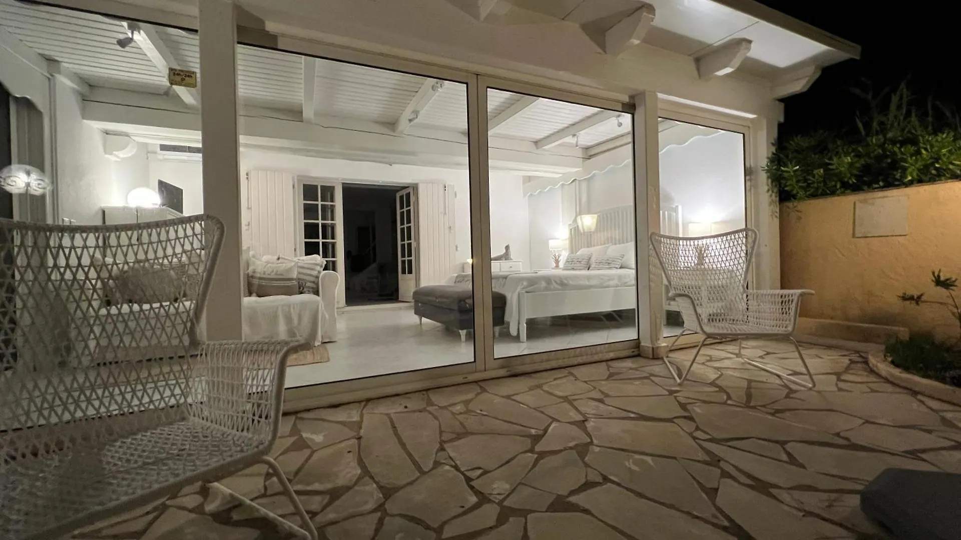 -Maisondelaplage83-Beachhouse With Pool- Roquebrune-sur Argens Francie